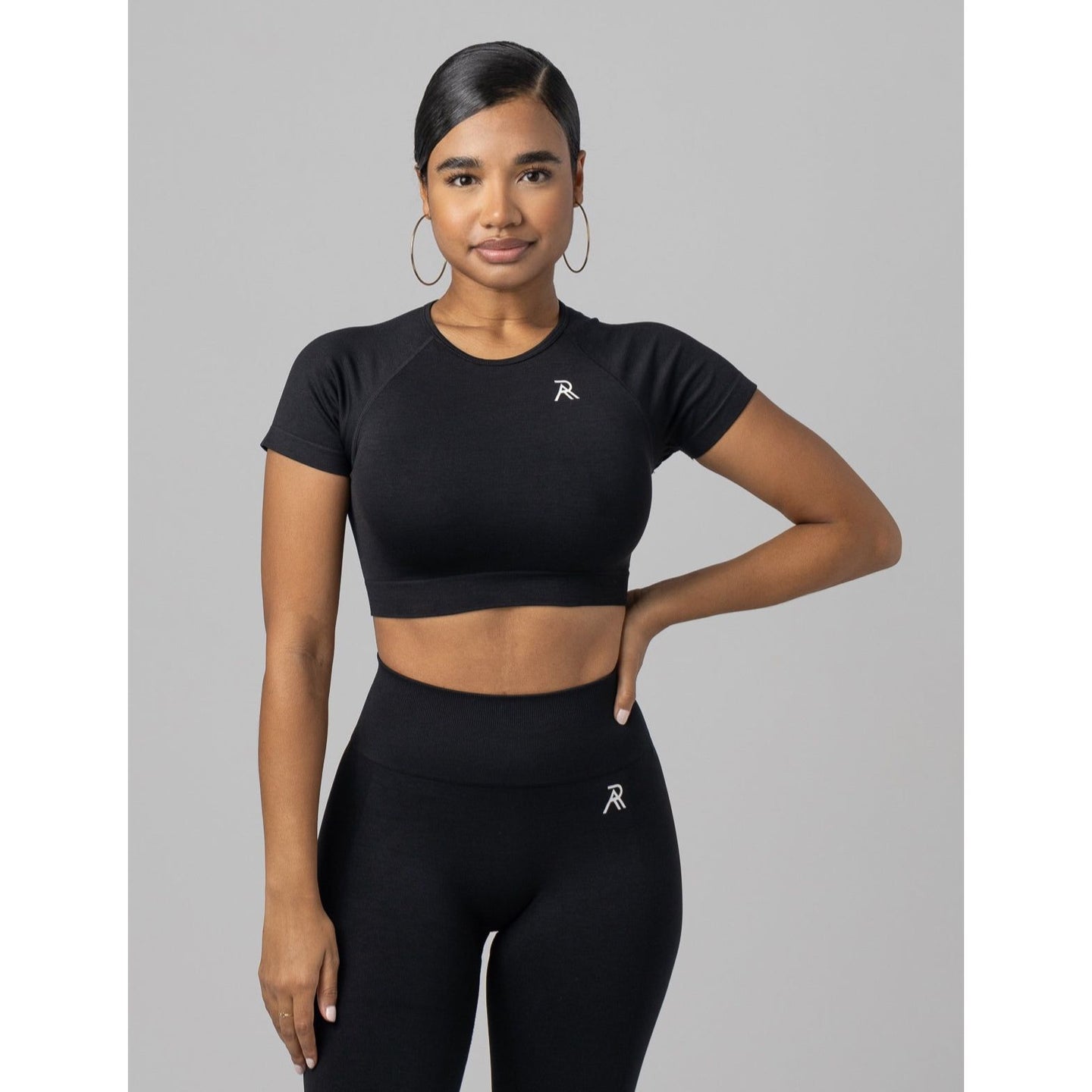 Signature Seamless Crop Top - Black